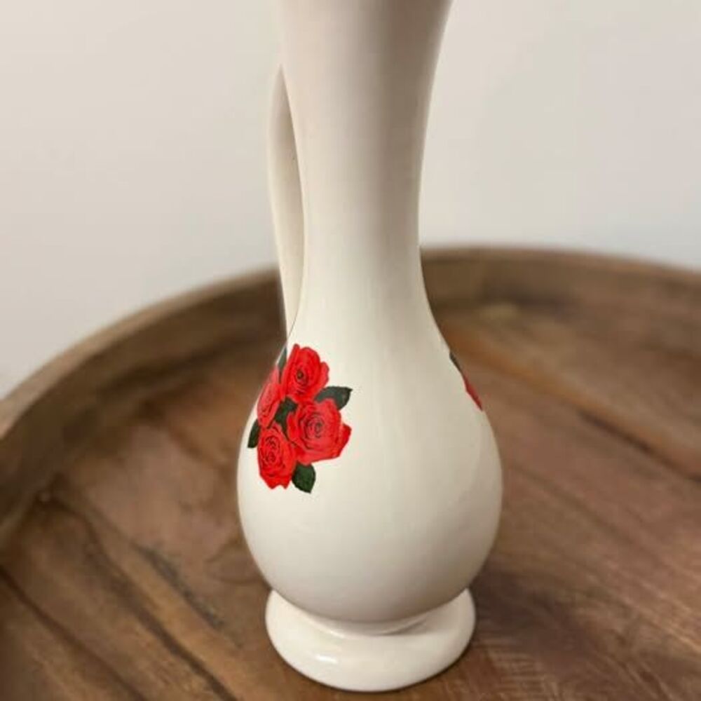 Four Roses Distillers Ceramic Pitcher Vase with Red Roses - Picture 4 of 7
